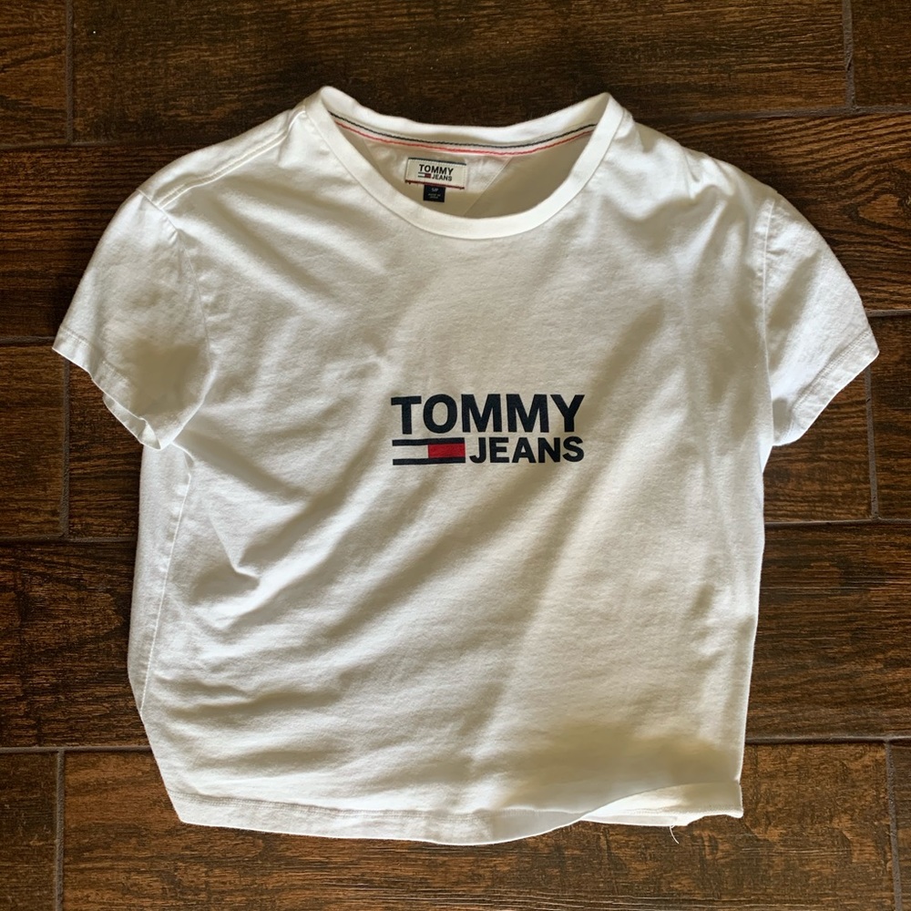White crop top